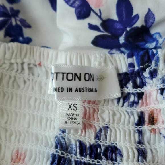 COTTON ON V-Neck dress - Picture 3 of 3